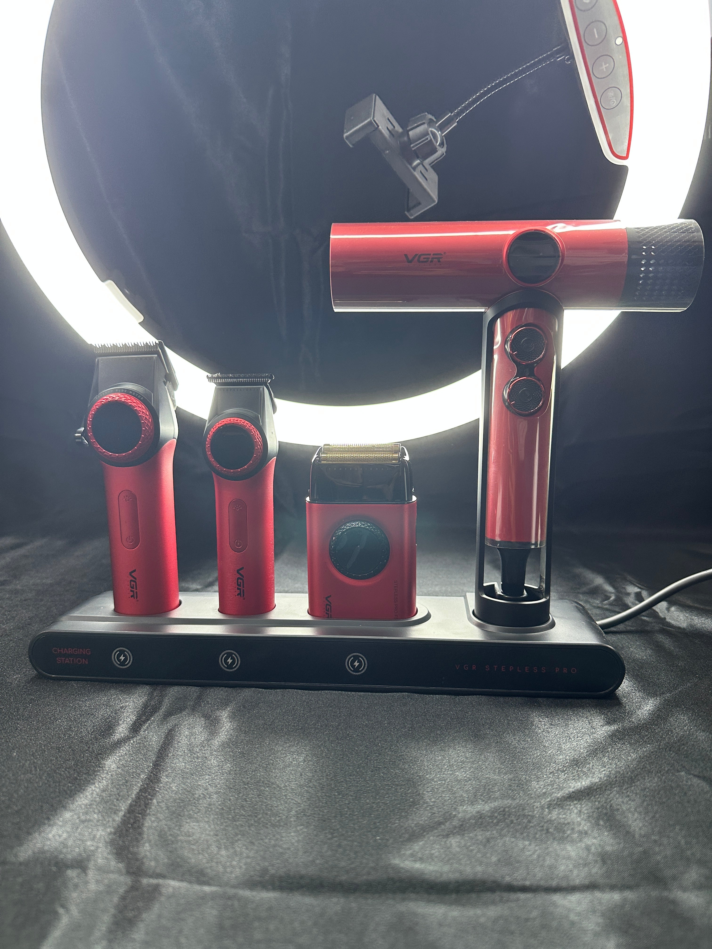 Combo Kit Vgr Professional Clipper Trimmer Shaver y Secador 4 en 1 Maleta Rojo