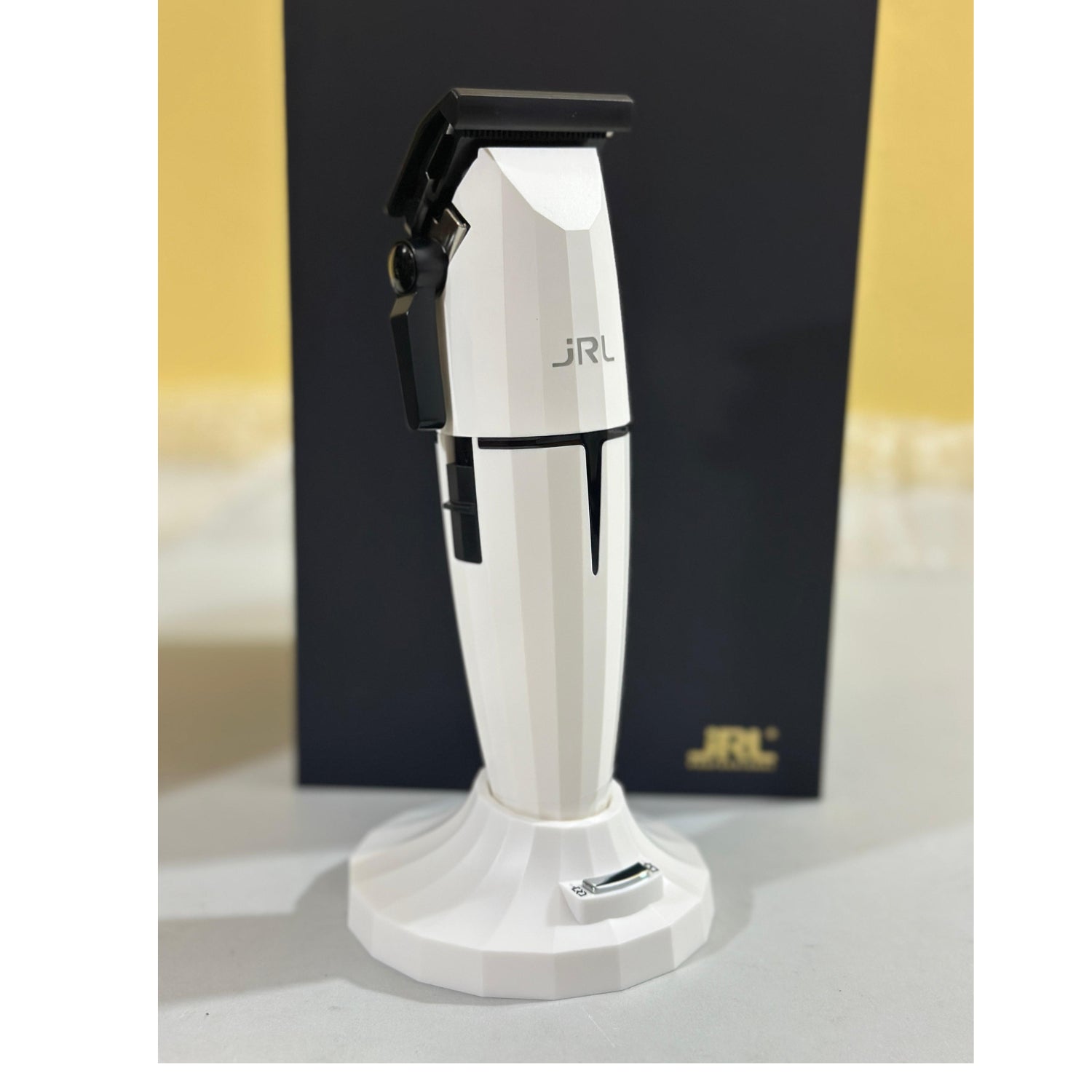 CORTAPELO PROFESIONAL - Cortadora Inalámbrica Profesional JRL Onyx Clipper Blanco