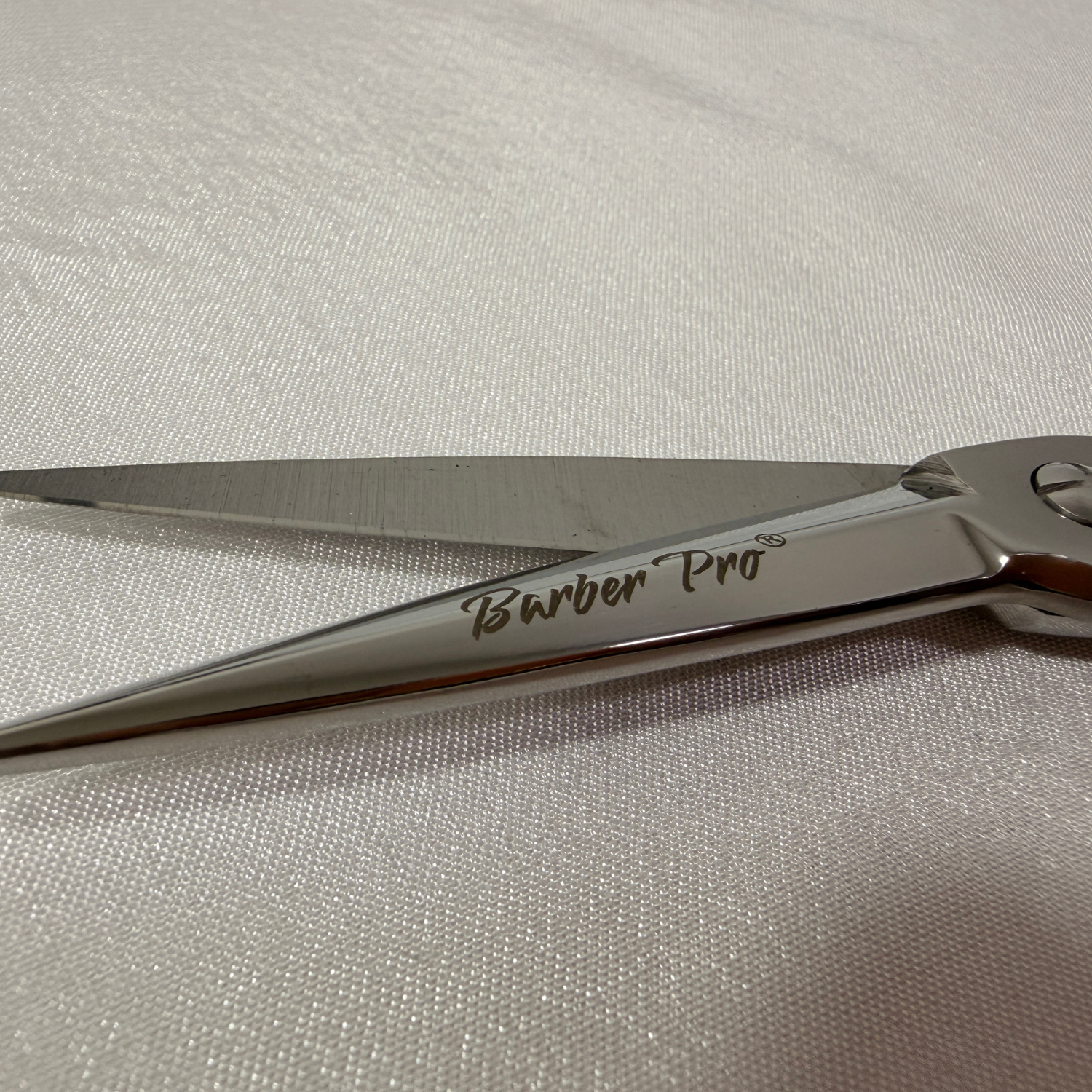 Tijera Profesional Peluquería BARBER PRO 6.5" Filo Navaja Silver - siemprecompra