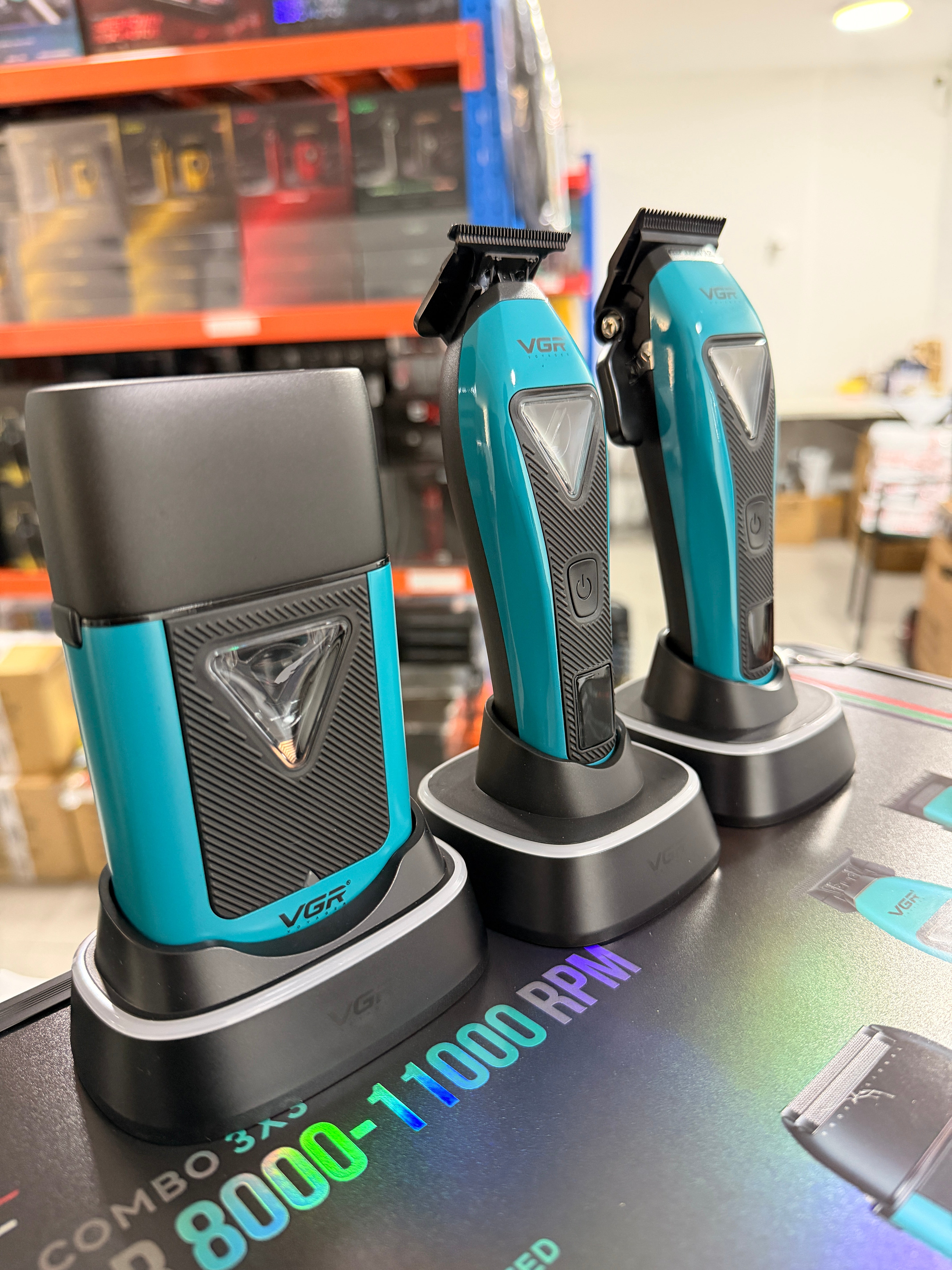 VGR V-035 S3 Barber Combo: 3-in-1 Clipper, Trimmer & Shaver - siemprecompra